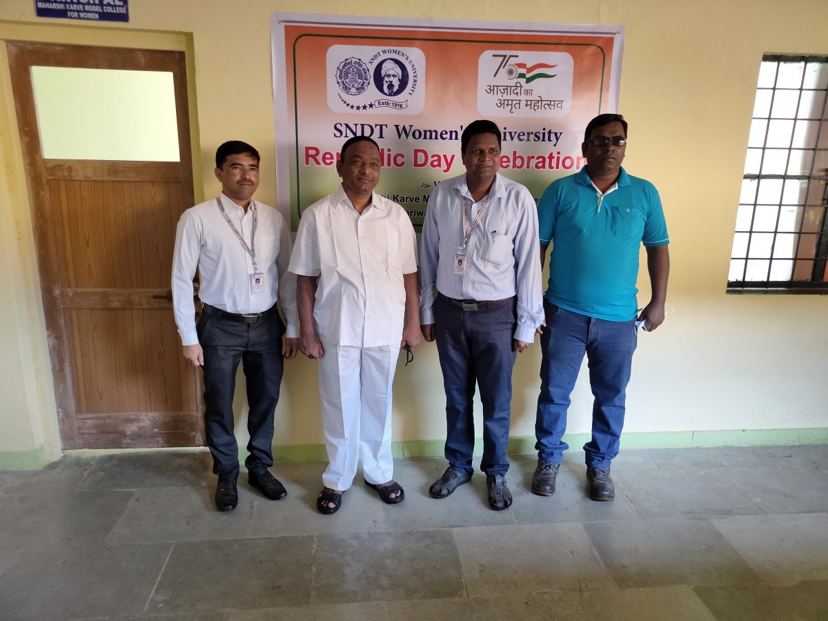 Republic day ceremony Maharshi Karve model college, shrivardhan, SNDTWU 